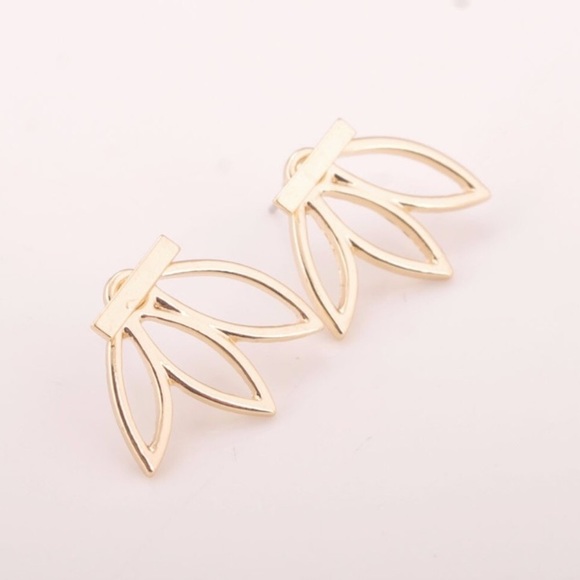 Jewelry - SOLD OUT Lotus Bar Stud Gold Earrings